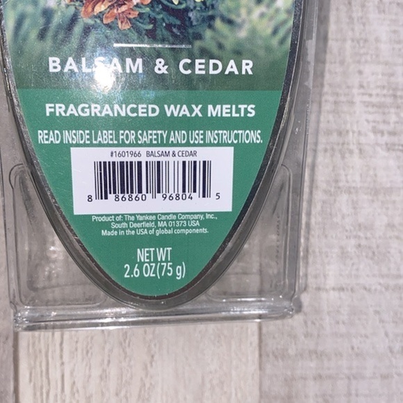 Yankee candle melts Balsam and cedar - Picture 3 of 3